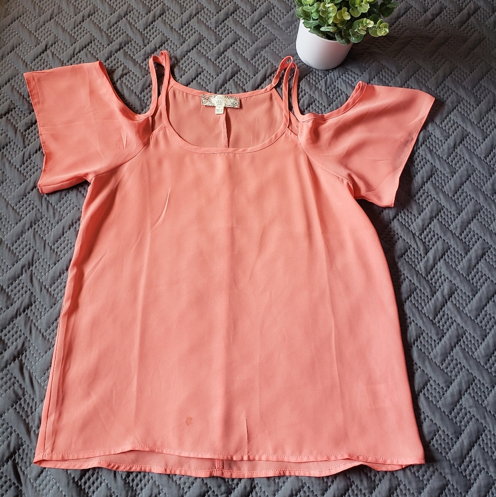 Small Juniors Blouse